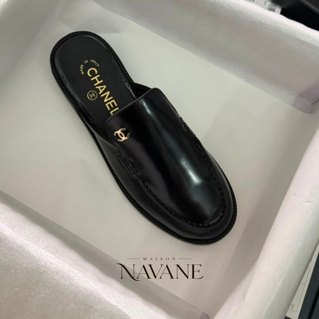 CH. LE MOCASSIN MULE — CUIR GLACÉ & BIJOUTERIE DORÉE