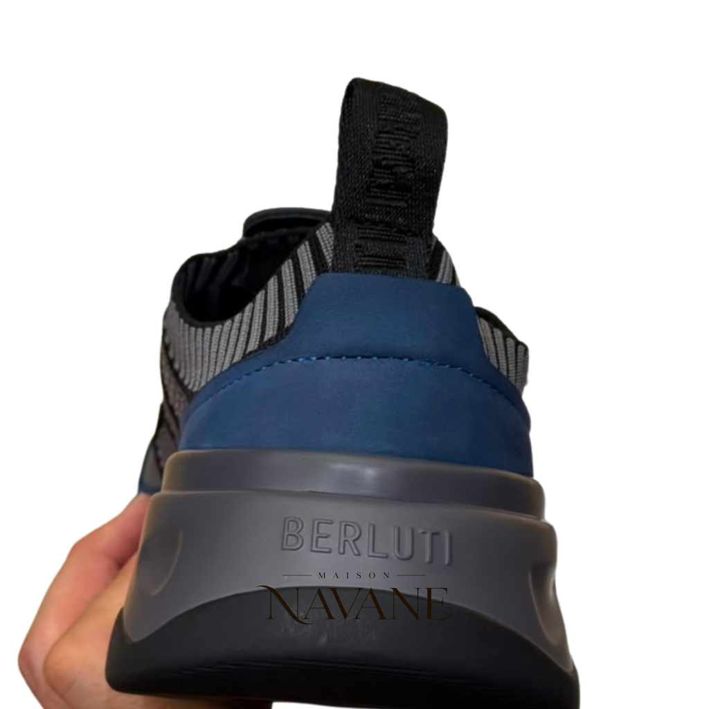 B. LA SNEAKER SHADOW — MAILLE TECHNIQUE & CUIR PATINÉ