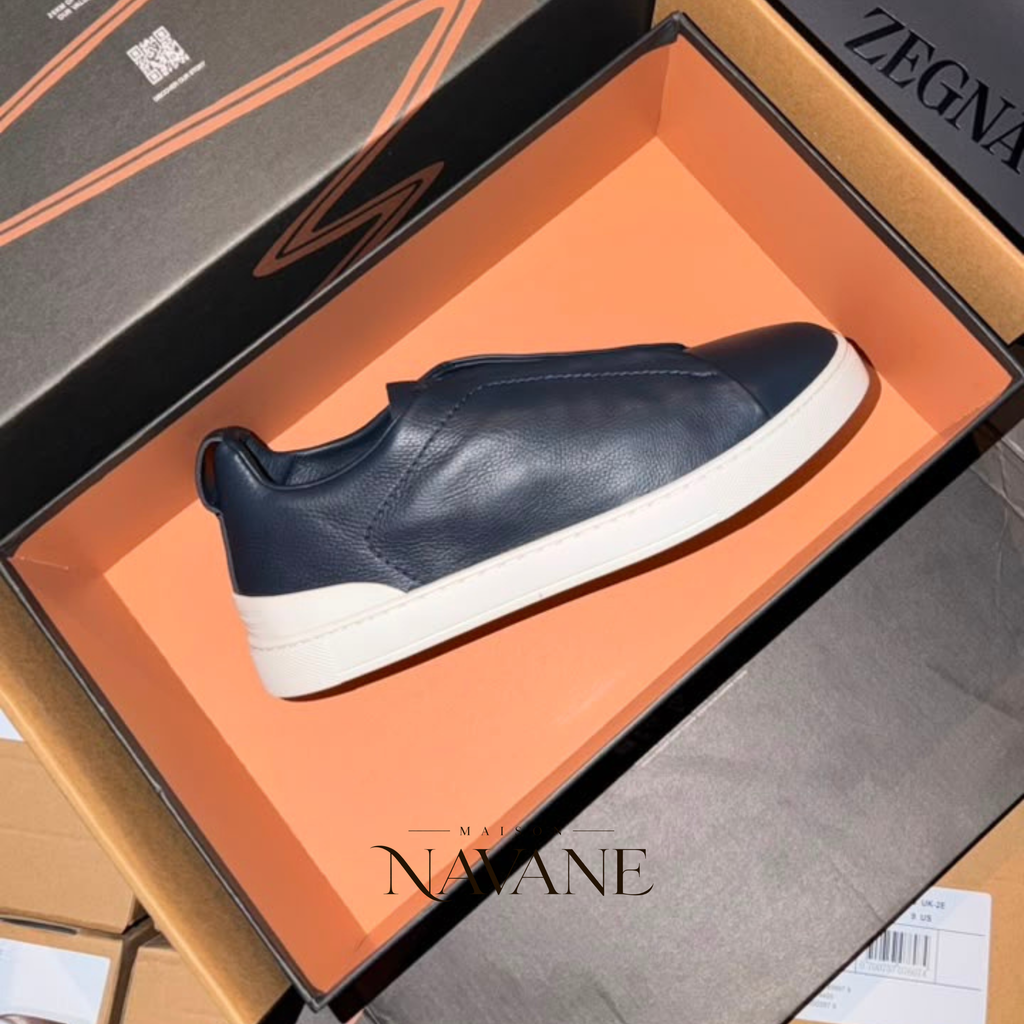 Z. LA SNEAKER TRIPLE STITCH — CUIR SOUPLE & ÉLASTIQUES CROISÉS